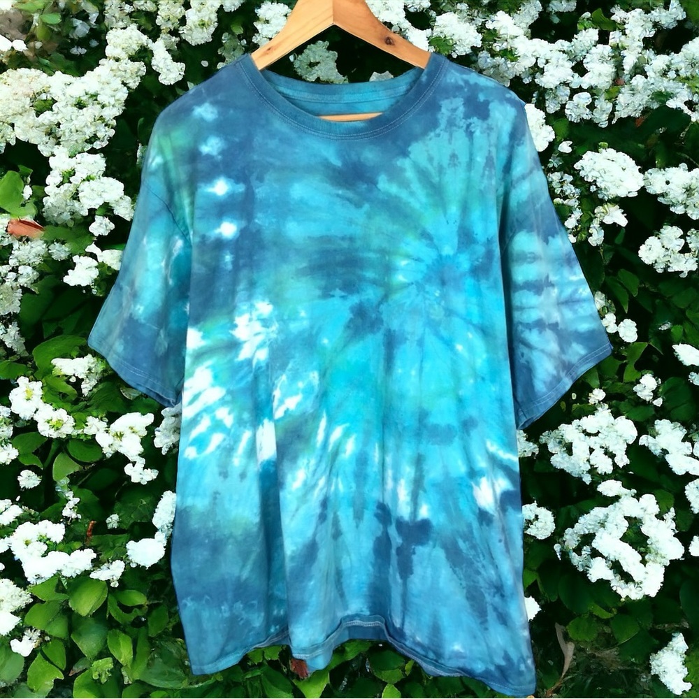Vintage Upcycle Feeling Blue Tie Dye Short Sleeve Crewneck Unisex Shirt XL Blue - Picture 1 of 7